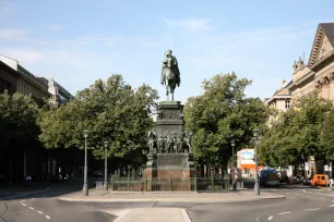 Unter den Linden in Berlin