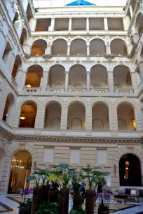 Boscolo Budapest Hotel lobby