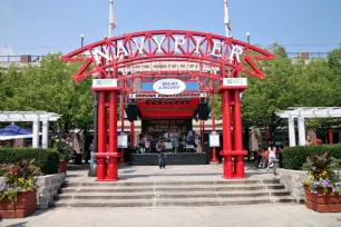 Navy Pier beer garden, Chicago