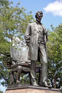 Standing Lincoln, Lincoln Park