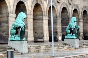 Bronze Lions, New Town Hall, Dresden