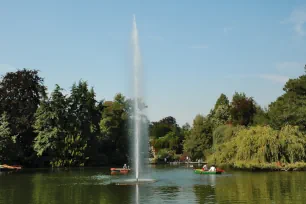 Lake at the Palmengarten in Frankfurt