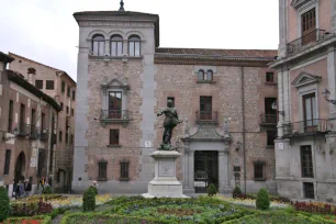 Casa de Cisneros, Plaza de la Villa, Madrid