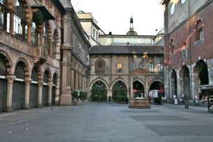 Piazza Mercanti, Milan, Italy