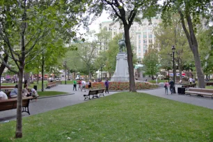 Dorchester Square, Montreal