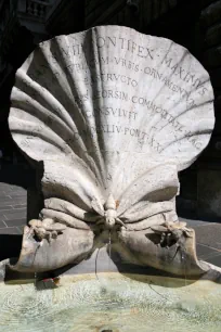 Fountain of Bees, Piazza Barberini