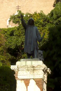 Statue of Cola di Rienzo in front of the Santa Maria Maggiore in Rome