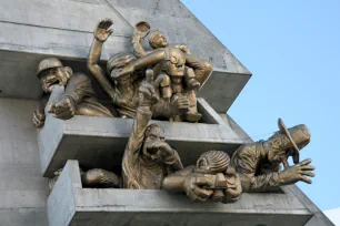 The Audience sculpture at the Skydome in Toronto