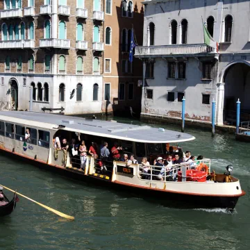 Vaporetto, Venice