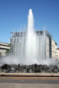 Hochstrahlbrunnen, Schwarzenbergplatz, Vienna